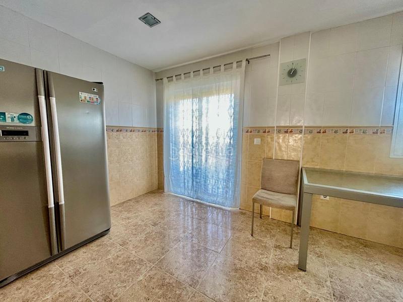 Foto 78999490-3e55-4a27-b5fa-6cfc36eb101e. Casa a schiera con riscaldamento parcheggio in Urbanitzacions Tortosa