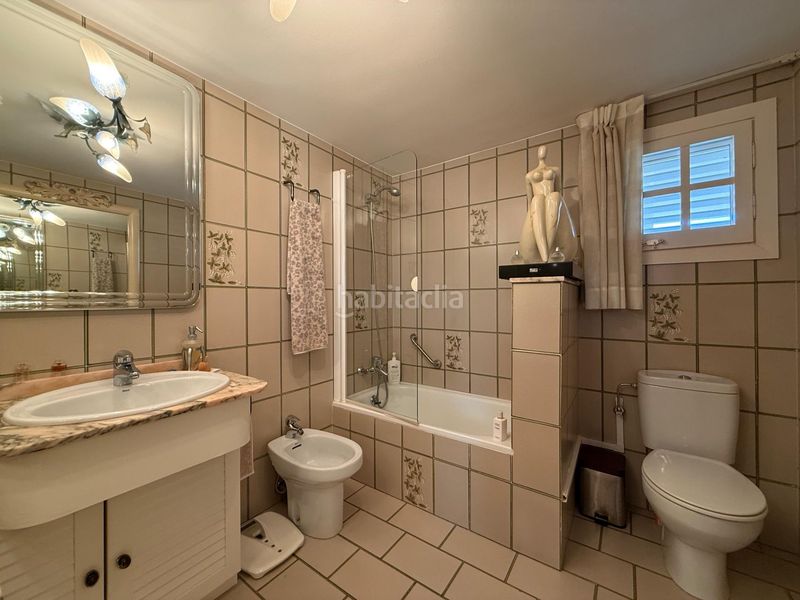 Foto dff9e9e7-c804-4214-b02f-5b989908c5b7. Xalet amb calefacció aparcament piscina a Roquetes
