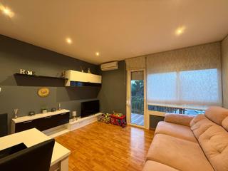 Pis a Temple. Amplio piso en el centro de tortosa con terraza