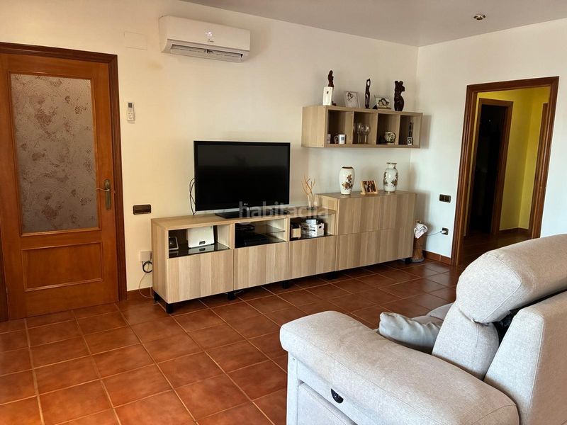 Foto 5ad1aa34-b991-4391-859e-b1b2e921b6dd. Xalet amb aparcament piscina a Deltebre