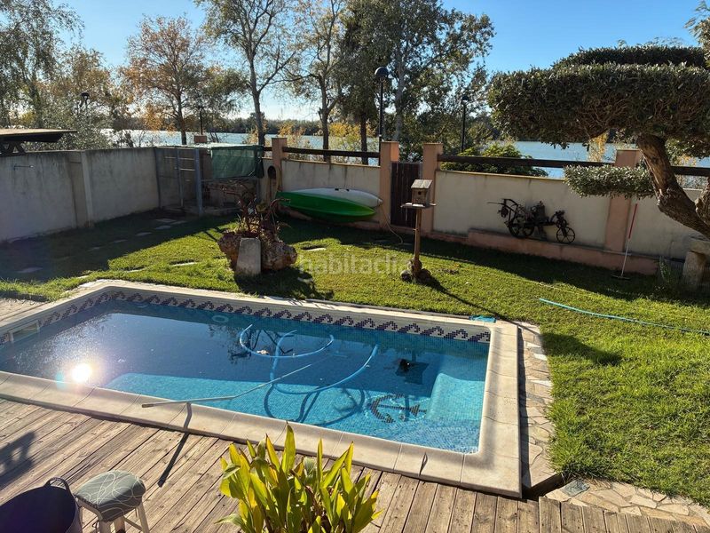 Foto f74288b5-d7a1-4597-99f2-da732fc525cf. Xalet amb aparcament piscina a Deltebre