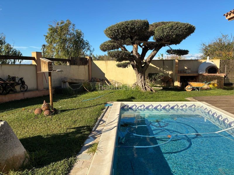 Foto faede7cd-48c3-4b63-b68d-6d2142e28774. Xalet amb aparcament piscina a Deltebre