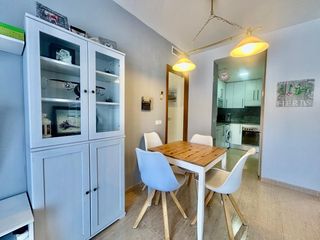 Flat in Nord. Piso de 73m2, muy luminoso y céntrico en la ràpita.