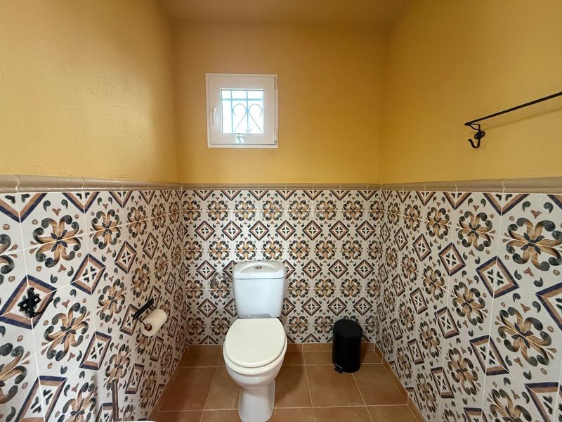 Foto 1fdcd5ea-48d8-4dbc-ab2a-b5d2803976fa. Xalet amb aparcament piscina a Ampolla (L´)