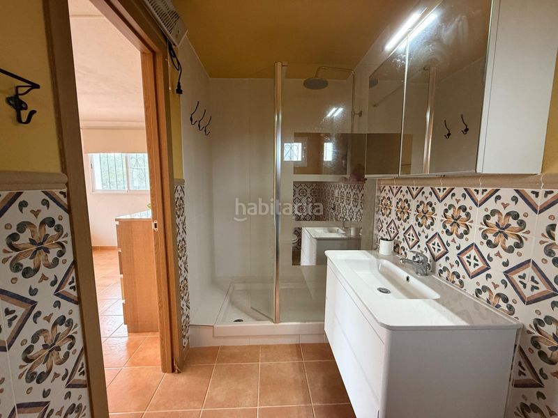 Foto 90b47e39-d1f7-410c-b51c-6c4da50127d7. Xalet amb aparcament piscina a Ampolla (L´)
