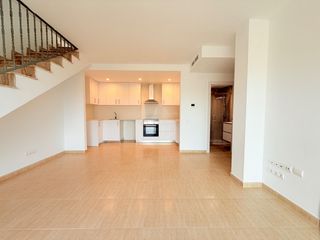Attique à Deltebre. Espectacular duplex de 96m2, luminoso y muy céntrico en deltebre