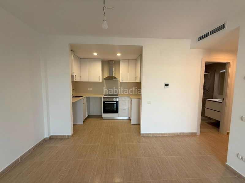 Foto f24f23c7-7025-461d-8e71-d6a764a95436. Apartament amb aparcament a Deltebre