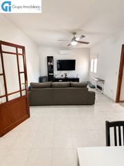 Maison à Domingo Pérez. Grupo inmobiliario 4.0 vende vivienda con gran patio de domingo