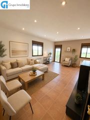 Chalet  Avenida de juan pablo ii. Tu nuevo hogar te está esperando en domingo pérez (toledo)