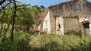 Masia a Alegría de la Huerta- Jardín de Málaga. Cortijo rústico con potencial