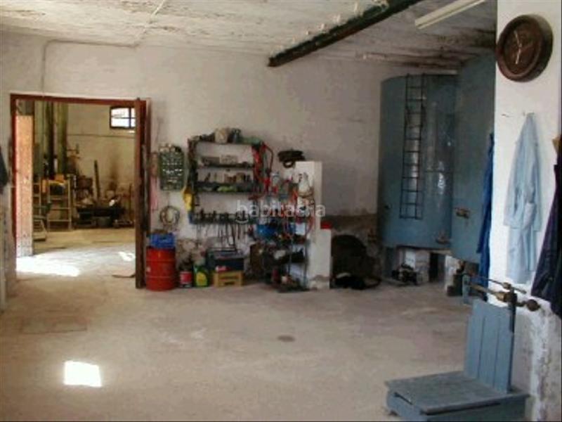 Foto c621779e-e64c-4ea3-b050-47c3165caab6. Locale commerciale in Comares