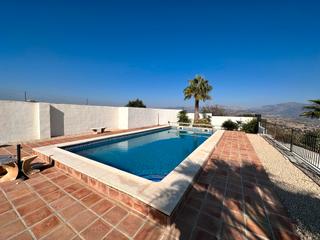 Chalet in Benamargosa. Fabulosa villa grande a sólo 5 minutos de los romanes, con impre