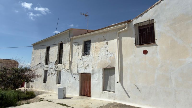 Foto 7411fae4-a0a3-4f92-b3c8-c03b405bd939. Masia a Álora