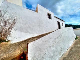 Masia a Salares. Casa de pueblo en salares