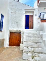 Masia a Salares. Casa de pueblo en salares