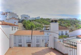 Masia a Riogordo. Casa de pueblo en riogordo