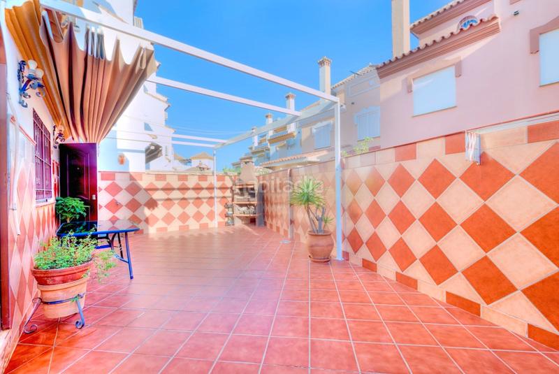 Foto 240d09fd-620e-45fe-be5f-b3c8b2f67052. Chalet avec parking piscine dans El Tomillar Torre del Mar