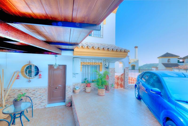 Foto 61bbc8eb-4430-4eac-b1d7-49a08700af35. Chalet avec parking piscine dans El Tomillar Torre del Mar