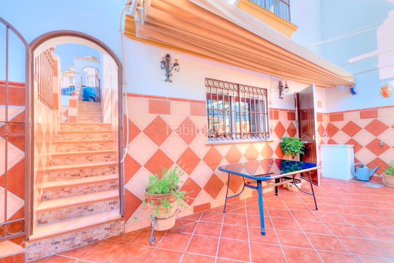 Foto 745be2a4-1da5-4c2a-a2fc-55dc1e722113. Chalet avec parking piscine dans El Tomillar Torre del Mar