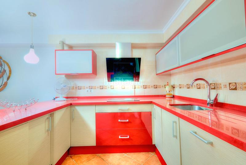 Foto e29977ac-1d69-4295-8099-d20baac77561. Chalet avec parking piscine dans El Tomillar Torre del Mar