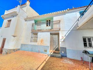 Masia en Periana. Casa de pueblo en mondrn a 6 km de periana