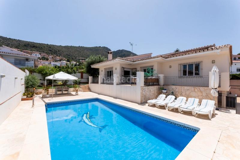 Foto 748f6d39-c3fc-49ce-a311-b3eb3886360f. Chalet exclusivo chalet independiente en Centro Alhaurín de la Torre