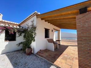 Bauernhof in Almáchar. Encantadora casa de campo con piscina e impresionantes vistas  c