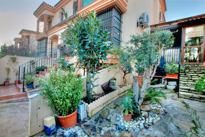 Foto 66fb74ba-9b29-4262-8a75-f419e2caa9a2. Chalet casa pareada con piscina en Centro Alhaurín de la Torre
