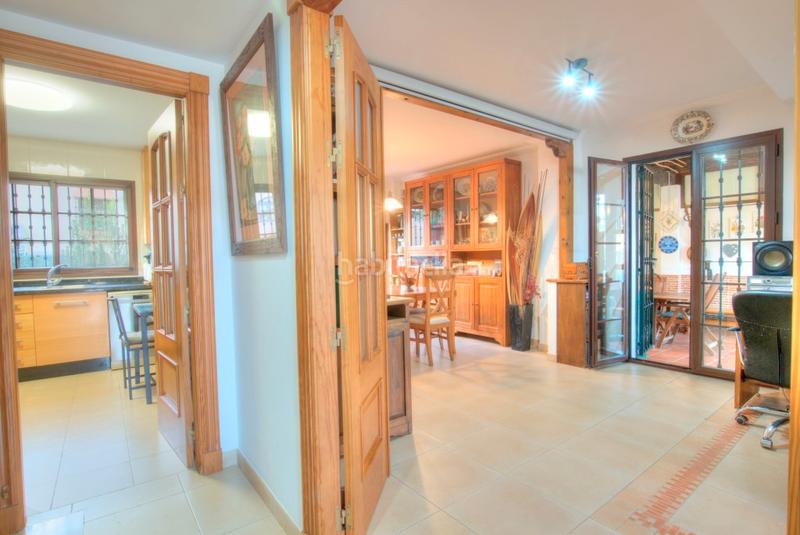 Foto 9e75e3c5-3dd0-4c28-85a1-a1f93b086eea. Chalet casa pareada con piscina en Centro Alhaurín de la Torre