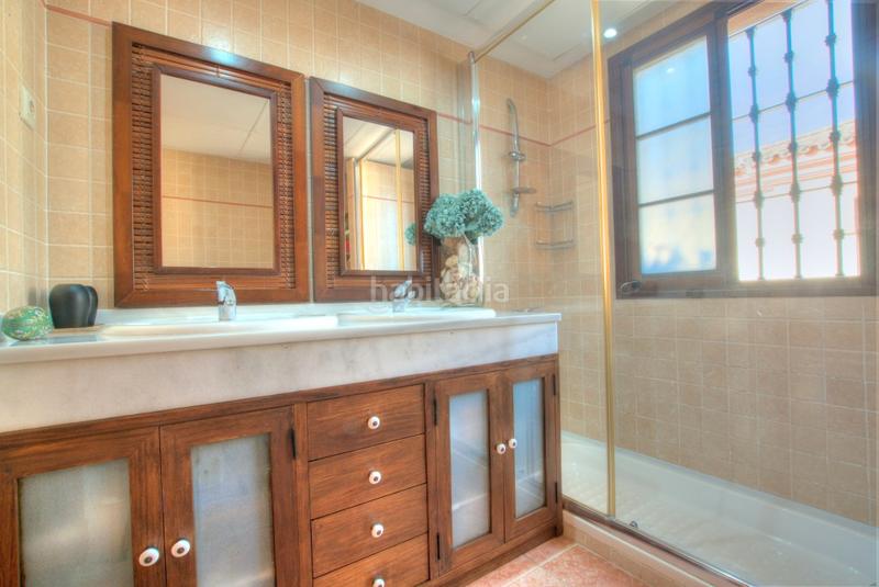 Foto b1c0108a-930a-4fef-b783-7417d82f0faf. Chalet casa pareada con piscina en Centro Alhaurín de la Torre