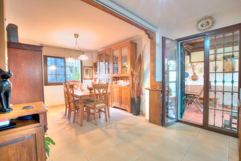 Foto b3537429-a961-4e64-99f6-a45179e9f3b9. Chalet casa pareada con piscina en Centro Alhaurín de la Torre