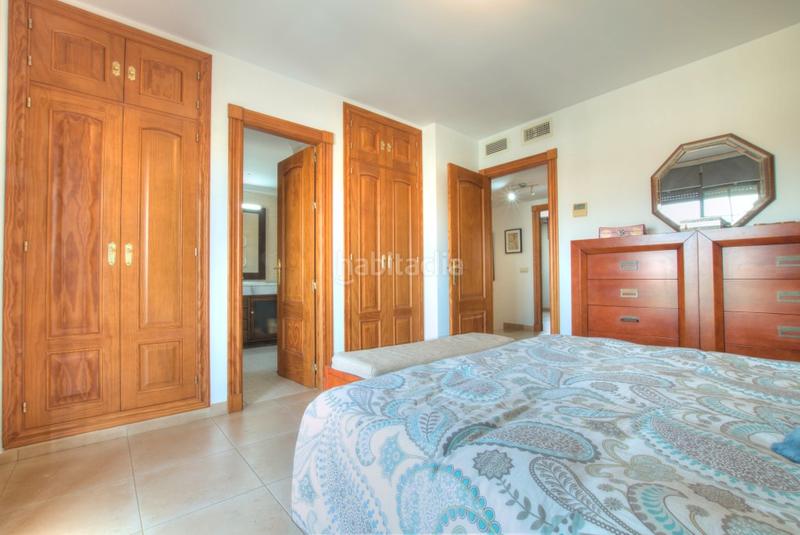 Foto d3b3096a-fff4-40d2-93b6-e0f27dff3dd0. Chalet casa pareada con piscina en Centro Alhaurín de la Torre