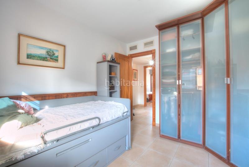 Foto fc128f25-8877-41df-ba3a-9fc3b24e2895. Chalet casa pareada con piscina en Centro Alhaurín de la Torre