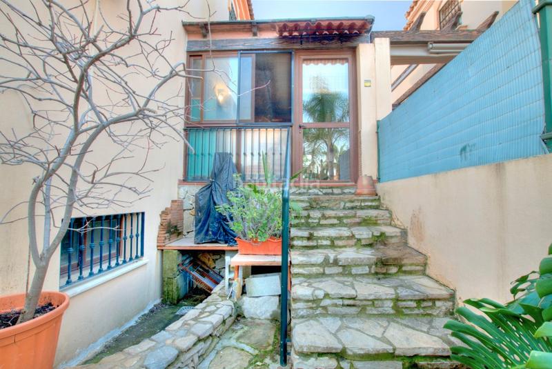Foto fedbe2b3-c868-445f-9ff1-ac118997d0c0. Chalet casa pareada con piscina en Centro Alhaurín de la Torre