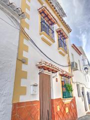 Masia a Canillas de Aceituno. Casa de pueblo en canillas de aceituno con vistas al pantano de