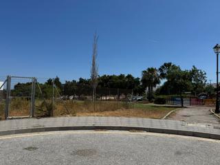 Propriété à El Tomillar. Parcela urbana de 400 mts en la zona del hospital de la axarquia