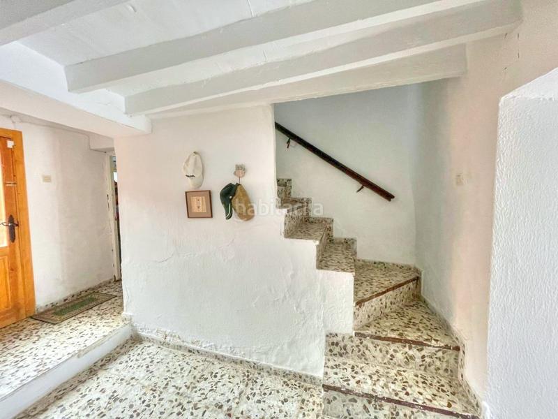 Foto e6892974-e62a-4fc4-b3d8-95504350fcc4. Masia a Almáchar