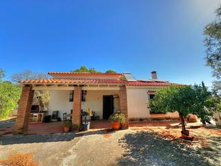 Masia a Olías. Encantadora finca en venta en colmenar
