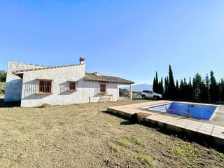 Bauernhof in Borge (El). Encantadora casa de campo con piscina privada y estilo rústico a