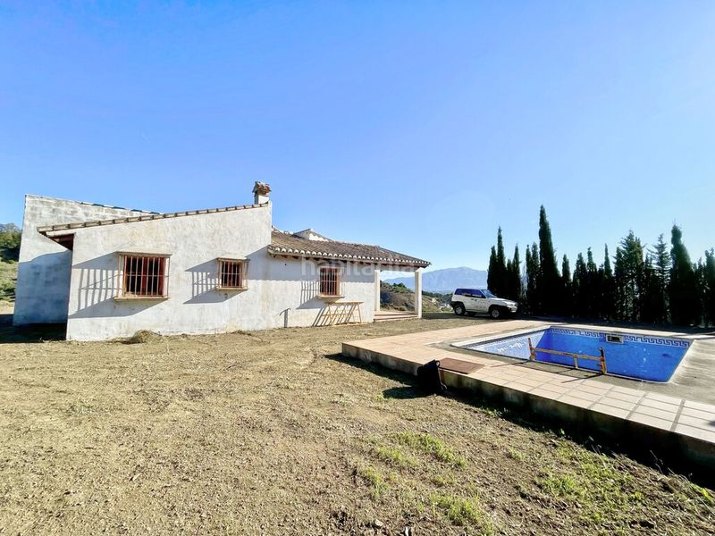Foto 01f41db7-5f2f-4c0b-b8a5-d75500adb140. Masia amb aparcament piscina a Borge (El)