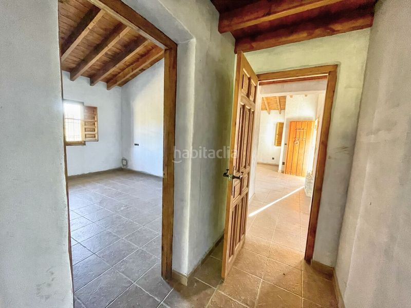 Foto dbe618b9-3bf6-4b57-8912-2c783ef94bd0. Masia amb aparcament piscina a Borge (El)