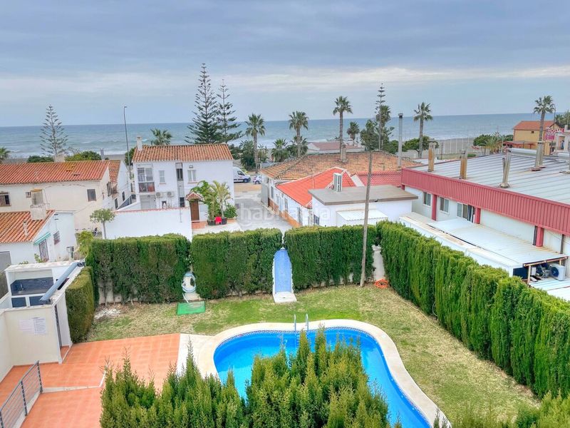 Foto 89f3c23f-3626-4651-8d93-f08d16c5ba77. Xalet amb aparcament piscina a Benajarafe