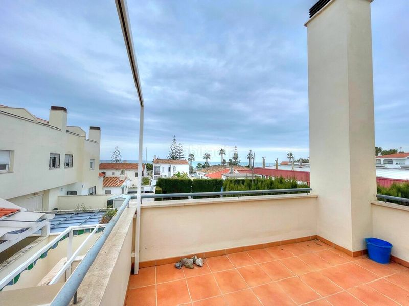 Foto aa8699b8-156d-459e-b199-ad7af4125a16. Xalet amb aparcament piscina a Benajarafe
