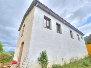 Masia a Colmenar. Propiedad en colmenar