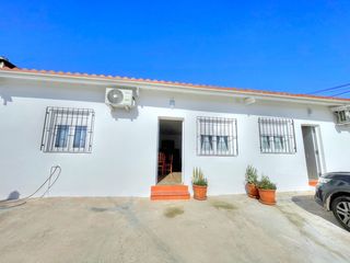 Lloguer Casa aparellada a Almayate Bajo. Casa adosada en alquiler de larga temporada