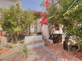 Casale in Benamargosa. Encantadora casa de campo en la zubia