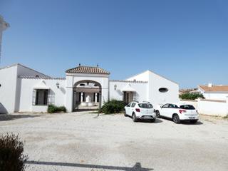 Masia a Almayate Bajo. Fabuloso cortijo ecuestre de los años 20 con más de 26.000 m2 de