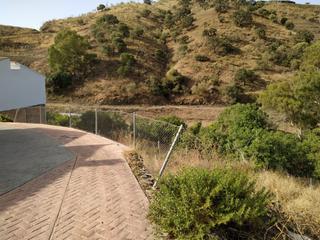 Finca rústica a Viñuela. Parcelas urbanas ubicadas en la viñuela para construir una casa