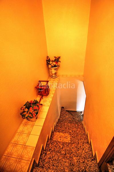 Foto 5279f412-cdb2-4e43-915e-51336f68b30e. Masía casa de pueblo en velez málaga con jardín y mucho potencial en Vélez - Málaga