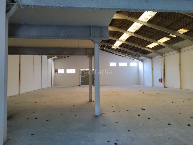 Foto 14950f8f-2c47-49a9-a5ce-9b4186ae637e. Location bâtiment à usage industriel dans Parc Central Barberà del Vallès
